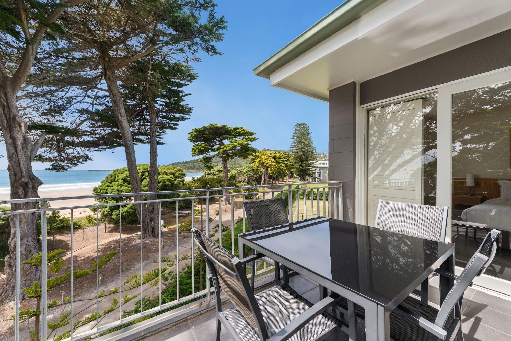 Mantra Lorne Hotel Exterior photo